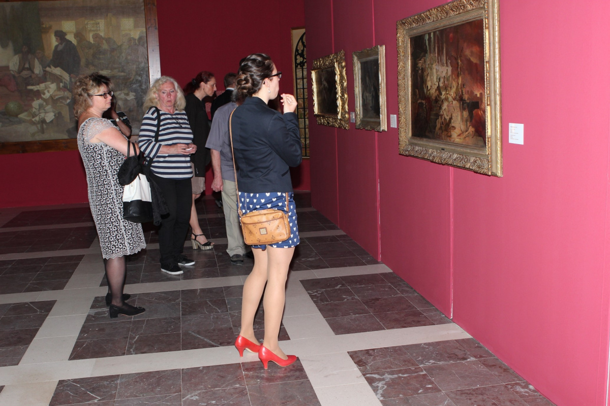 Выставка уникальных шедевров Альфонса Мухи в обрамлении  работ Кабанеля, Марольда, Купки - в старинном чешском замке