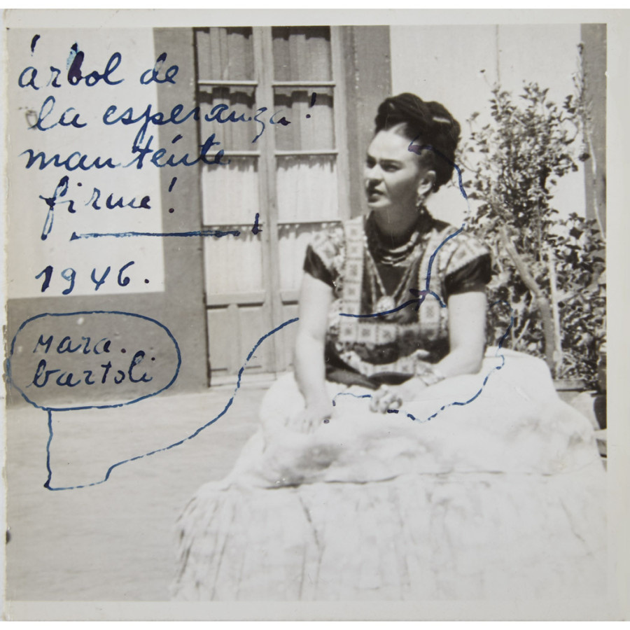 «Я к Вам пишу…» - любовные послания Фриды Кало ушли с молотка за $137 000