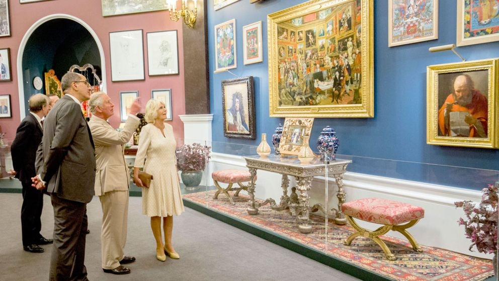 В Букингемском дворце выставили семейные портреты из коллекции принца Уэльского