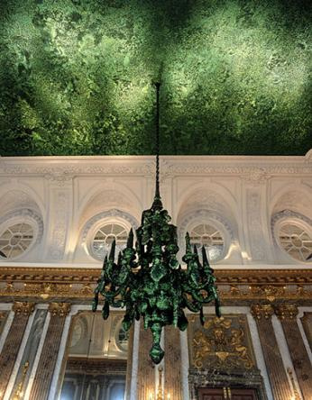 Красота и отчаяние Яна Фабра в Эрмитаже: 10 фактов о художнике и выставке