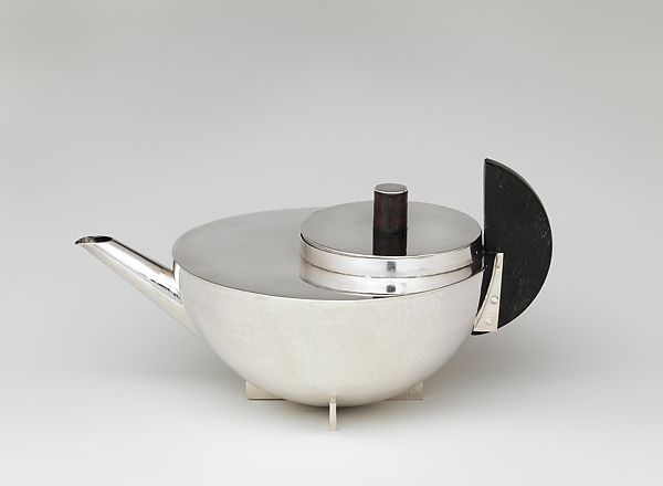 Заварной чайник и ситечко, 1924