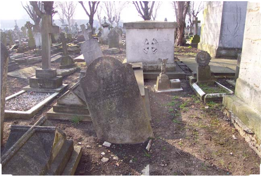 Надгробие на могиле Луиса Уэйна
