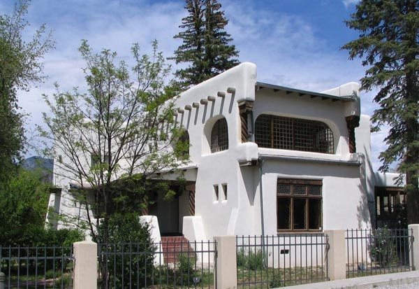 Дом, который построил Фешин: русский американец и его работы, вернувшиеся в Таос