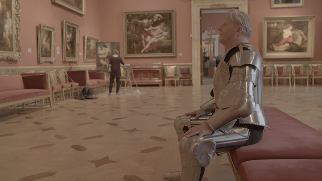 Красота и отчаяние Яна Фабра в Эрмитаже: 10 фактов о художнике и выставке