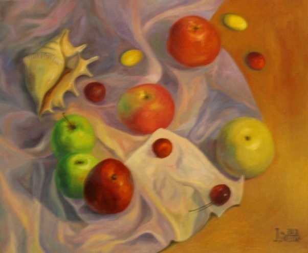 Лариса Луканева. Натюрморт с яблоками и раковиной