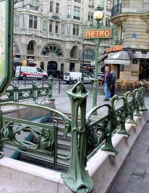 Вход в метро "Сен-Мишель", Париж