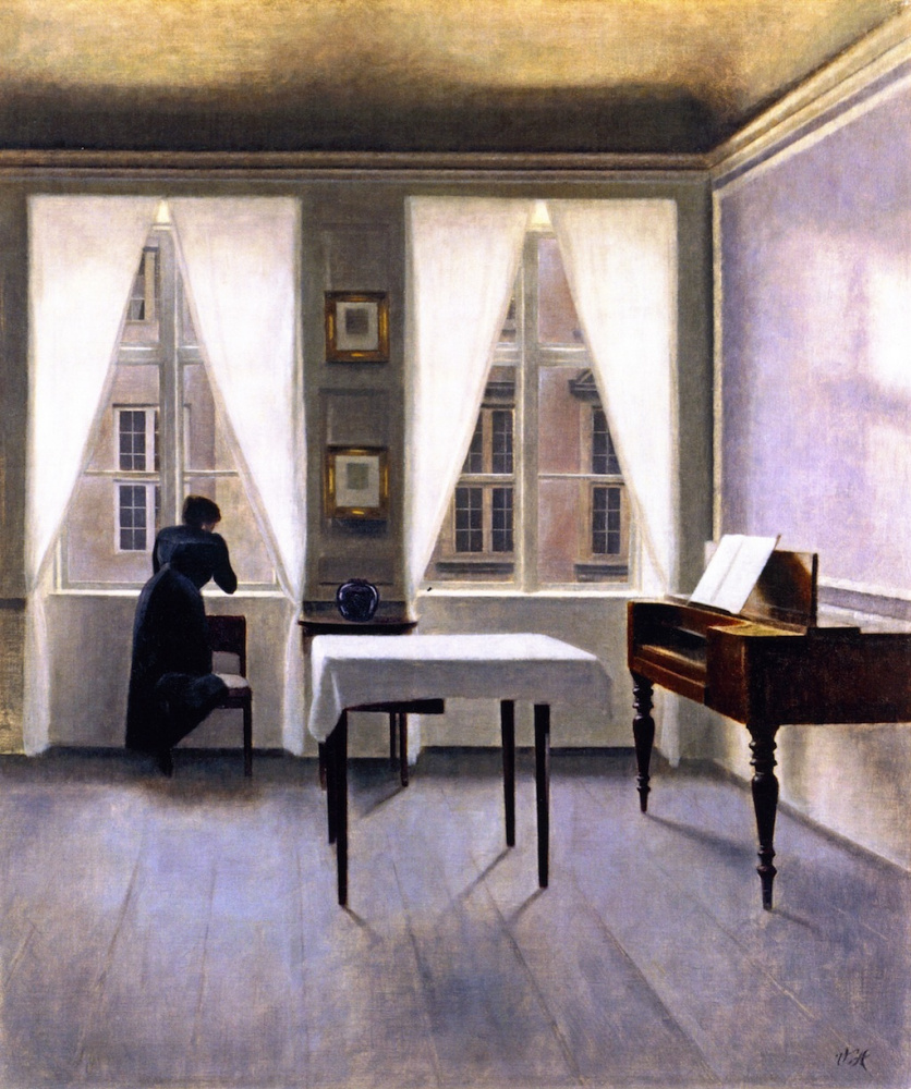 Вильгельм Хаммерсхёй. Интерьер с женщиной у окна, опирающейся на стул. Страндгед, 30