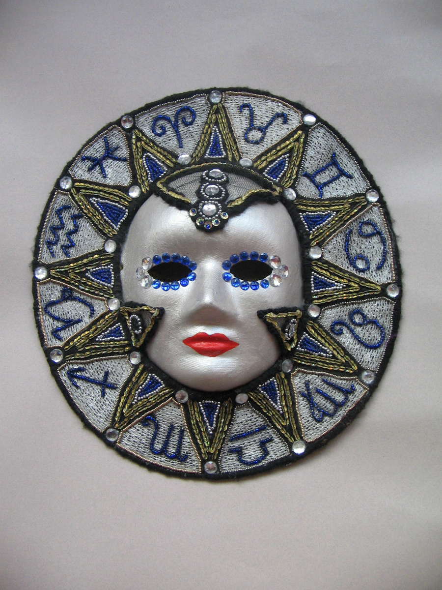 Интерьерная карнавальная маска "Полярная Звезда"
