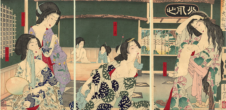 Цукиока Ёситоси. Триптих: Молодые женщины в купальне Даисоро