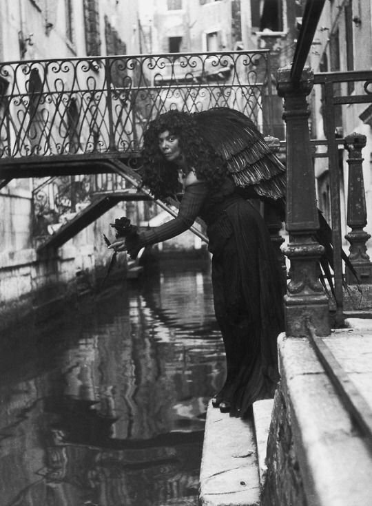 Леонор в Венеции. 1951. Фото Андре Остье. Источник