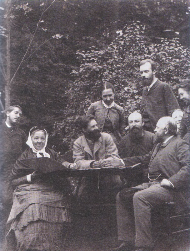Слева направо: Валентин Серов, мать Поленова Мария Алексеевна, скульптор Марк Антокольский, Елизавет