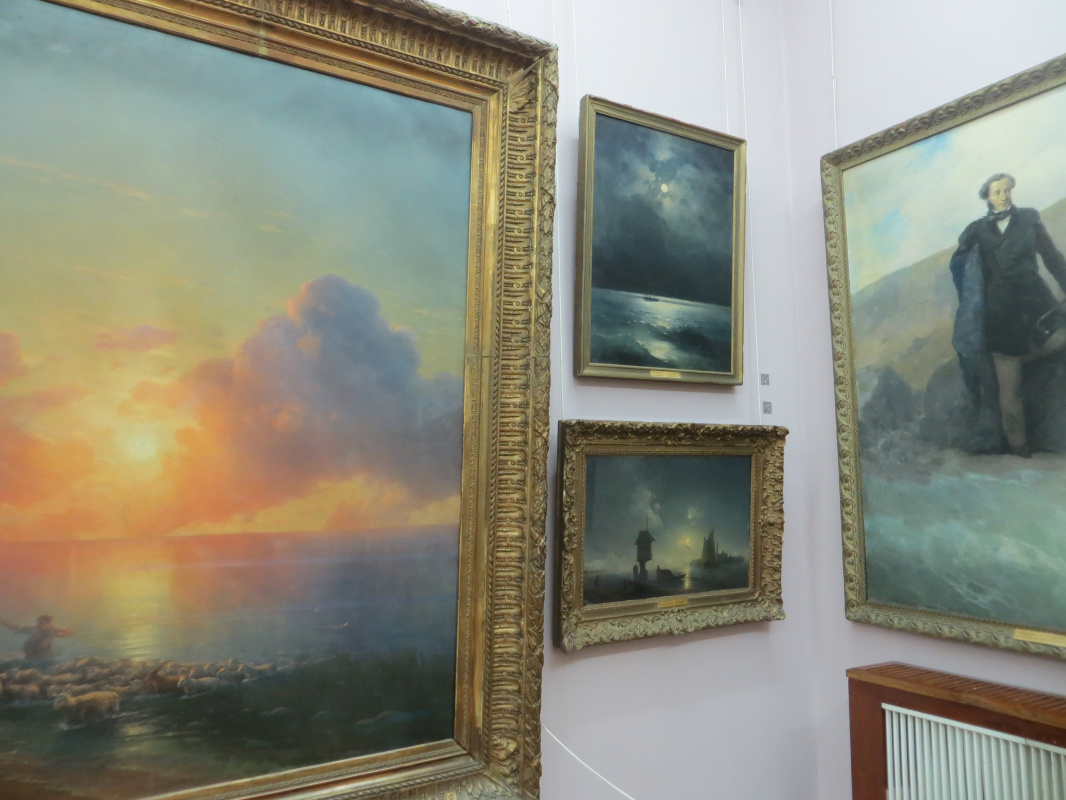 В Одессе показывают все работы Айвазовского из музейных запасников