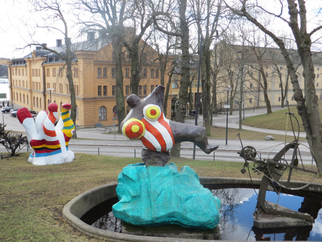 Парк скульптур перед Музеем современного искусства (Moderna museet) в Стокгольме