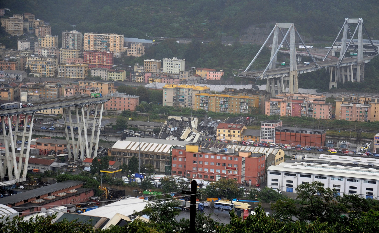 Обрушение моста в Генуе: «Это не случайно», говорит архитектор Центра Помпиду