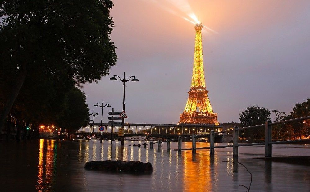 Лувр и Музей Орсе в Париже готовятся к эвакуации коллекций