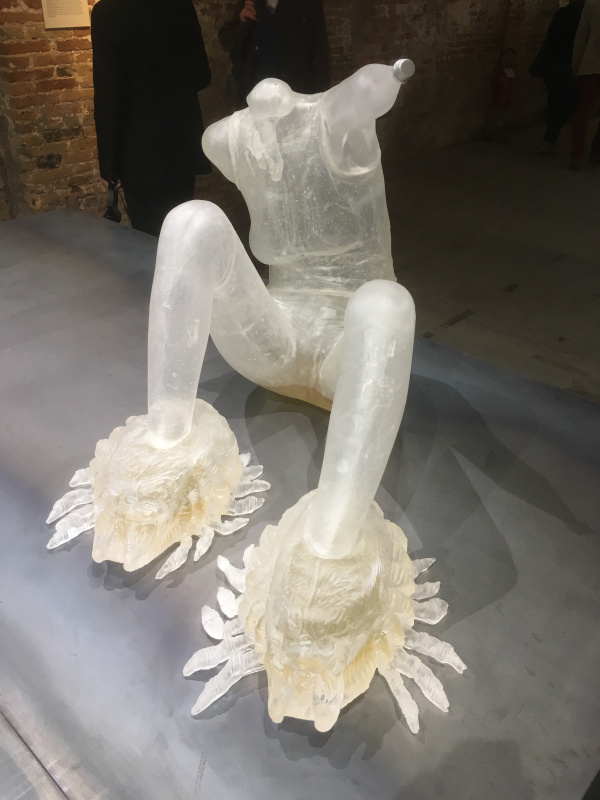 Стеклянная 3D скульптура Андры Урсуты (Румыния - Нью-Йорк)