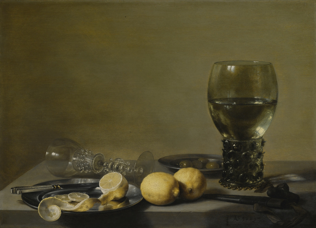 Питер Клас. Натюрморт с лимонами, оливками, рёмером и стеклянным бокалом