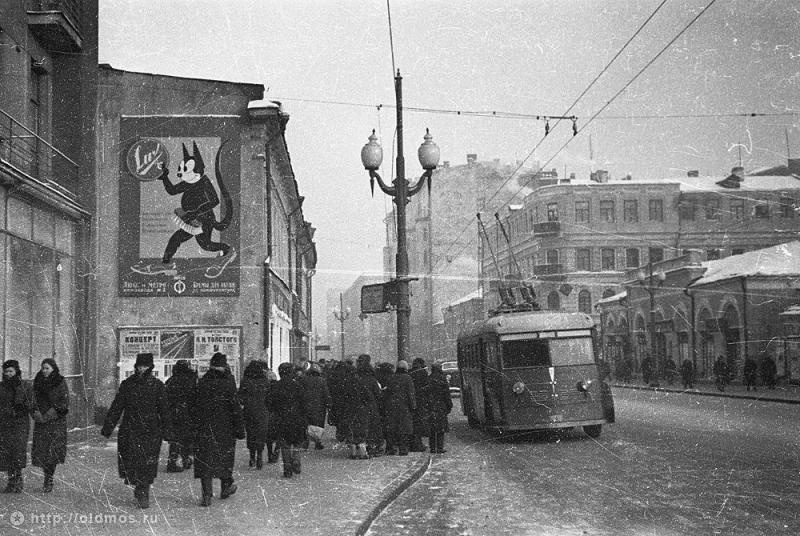 Исторические фото. Реклама в довоенной Москве